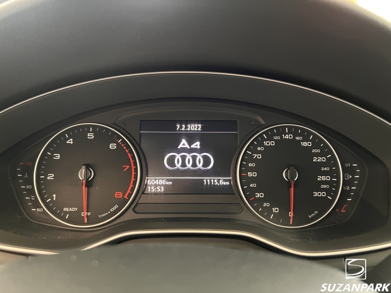 AUDI A4 ATTRACTION 2.0 TFSI