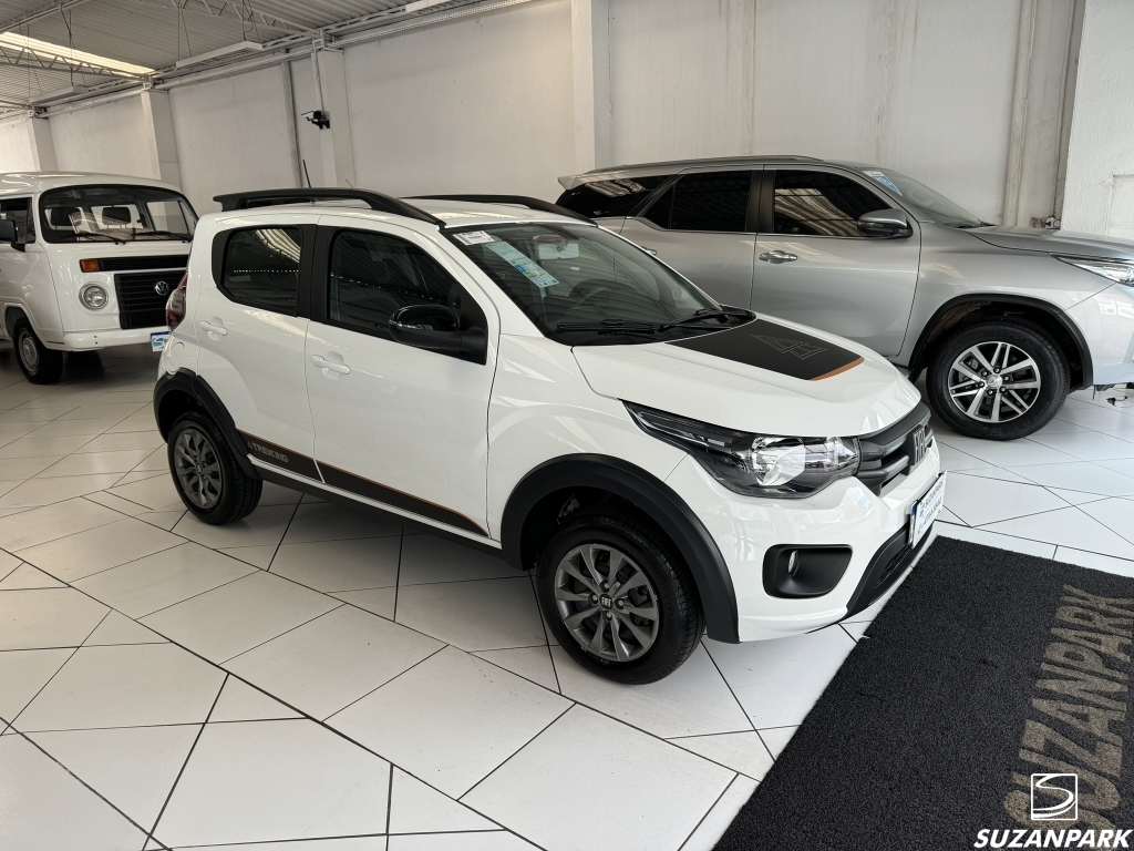 FIAT MOBI TREKKING 1.0 FLEX