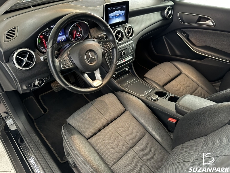 MERCEDES BENZ GLA 200 STYLE 1.6 FLEX