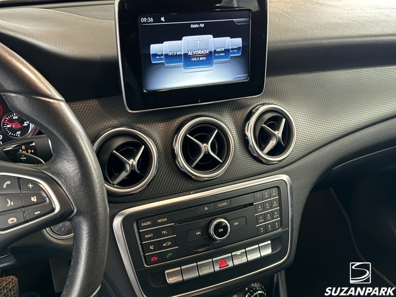 MERCEDES BENZ GLA 200 STYLE 1.6 FLEX