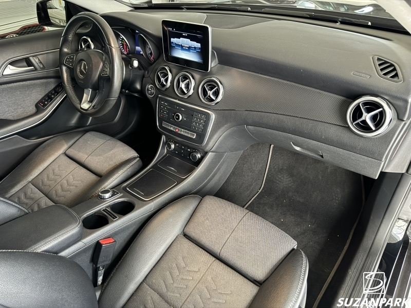 MERCEDES BENZ GLA 200 STYLE 1.6 FLEX