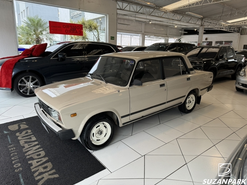 LADA LAIKA 1.6