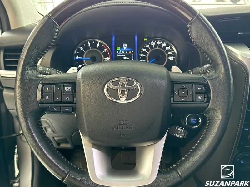 TOYOTA HILUX SW4 SRX 2.8 4X4 AT