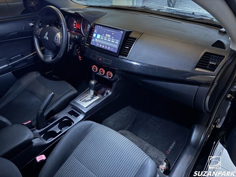 MITSUBISHI LANCER 2.0